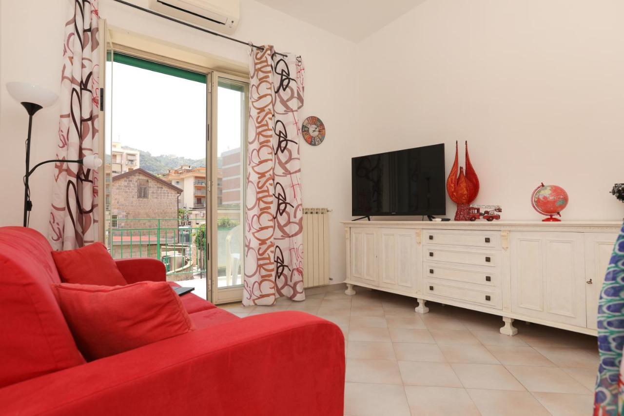 Estate4Home - Casa Pina Соренто Екстериор снимка