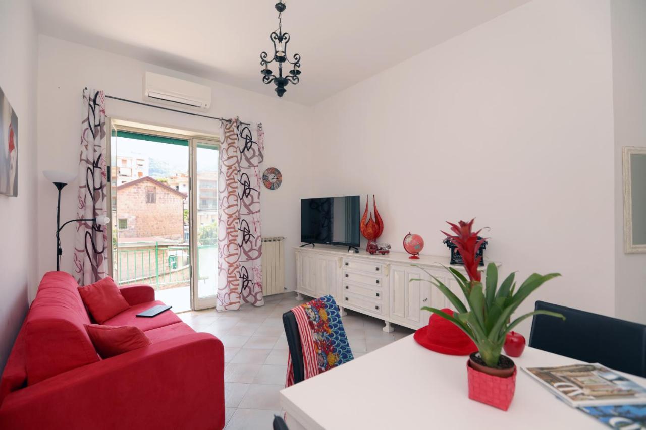 Estate4Home - Casa Pina Соренто Екстериор снимка