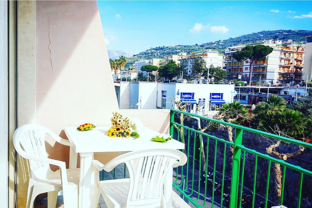 Estate4Home - Casa Pina Соренто Екстериор снимка